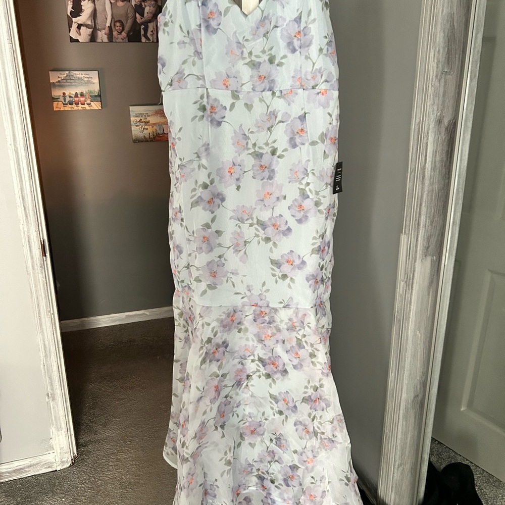 Floral Sleeveless Maxi Dress